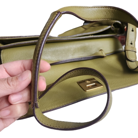 MCM 2 way sling/handbag olive green - Picture 17 of 17